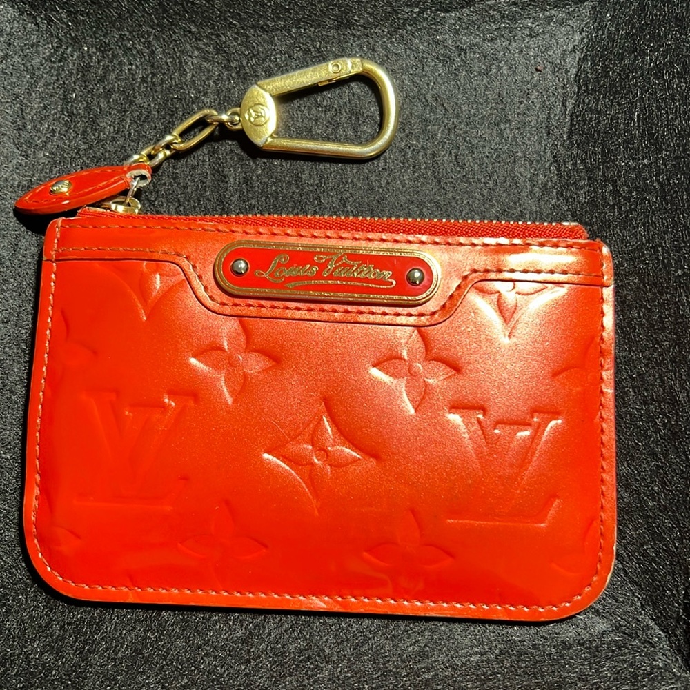Preloved Authentic Louis Vuitton Monogram Vernis Coin Key Case